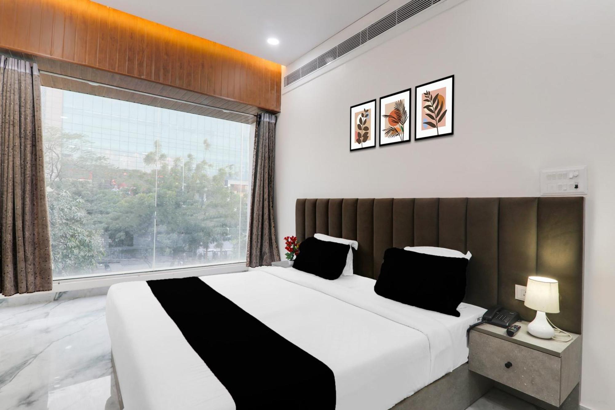 Super Collection O Quila Road Formerly Jr Hotel 2*