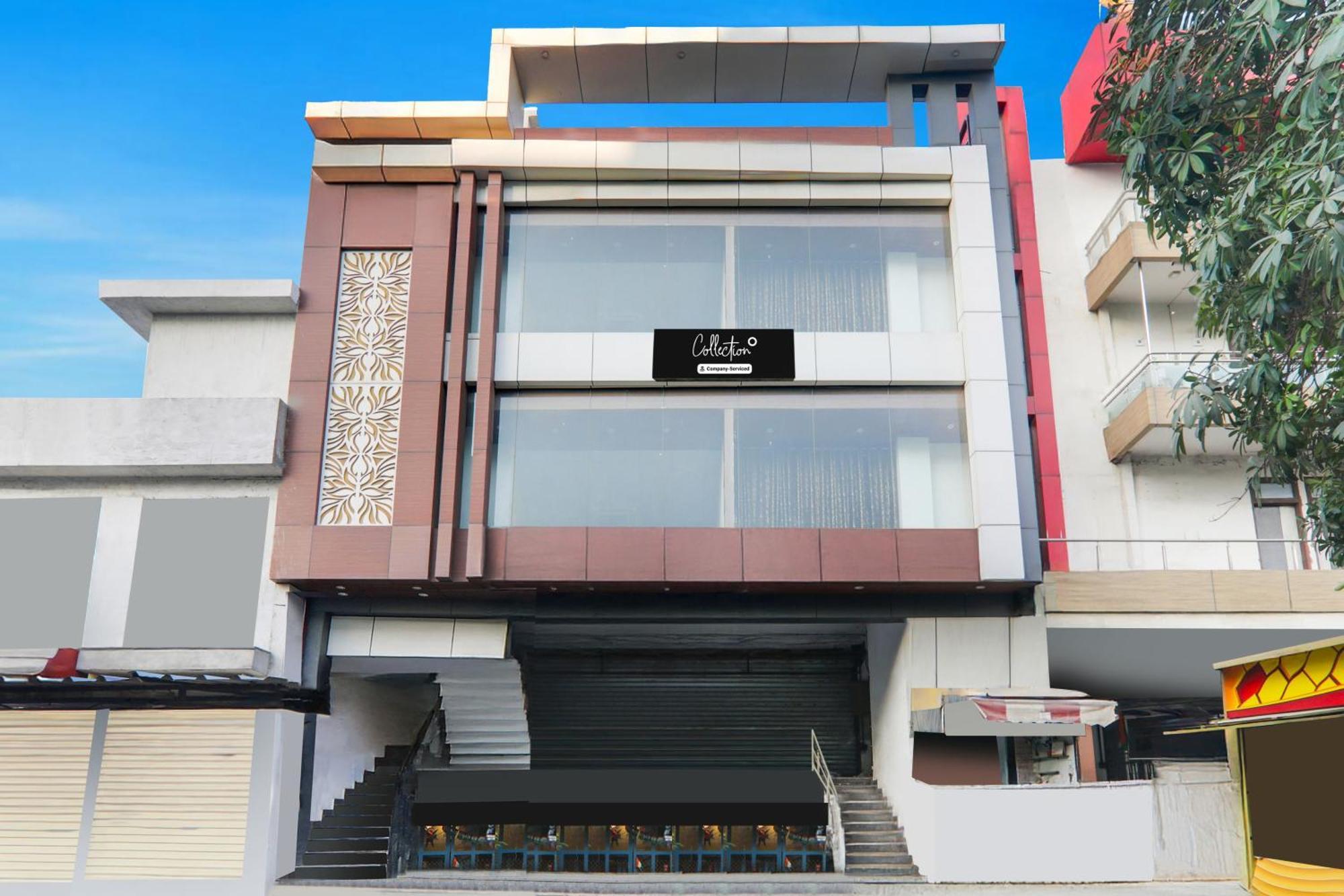 Super Collection O Quila Road Formerly Jr 2* Lucknow